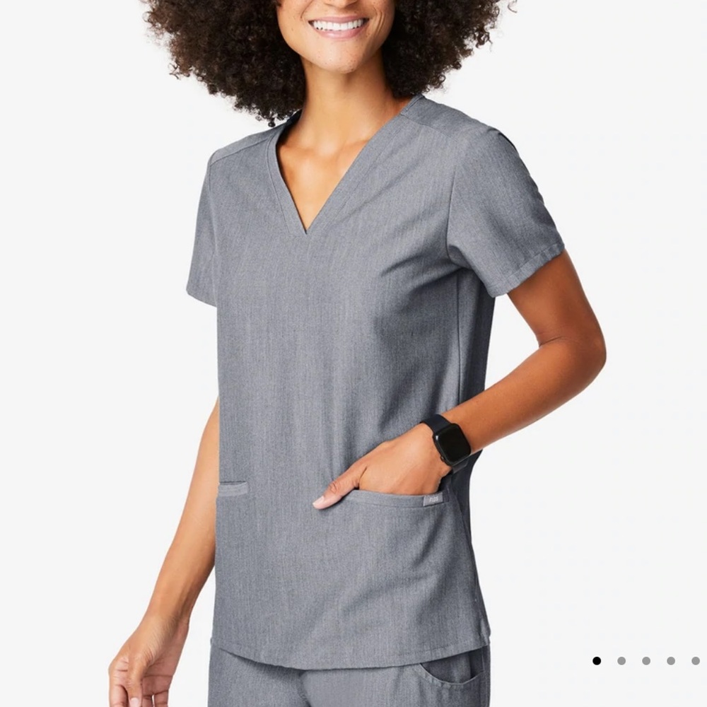 Figs scrubs: casma top and yola bottom